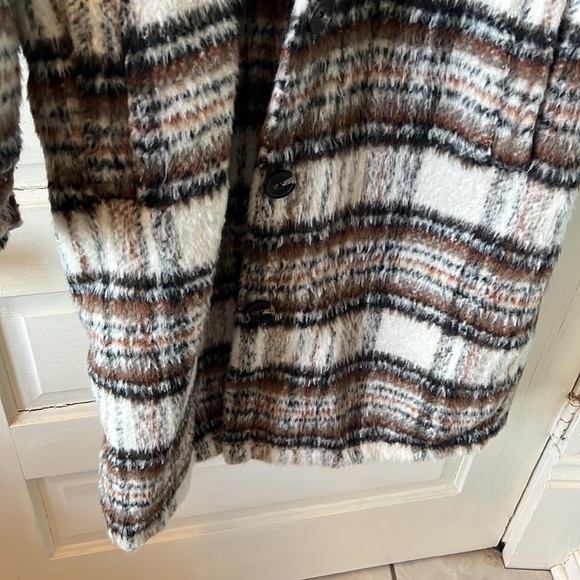 Forever 21 long Shacket - Picture 4 of 5